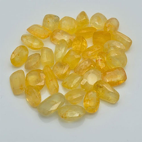 Yellow Sapphire/Pukhraj (Ceylonese) - Standard 3 Quality